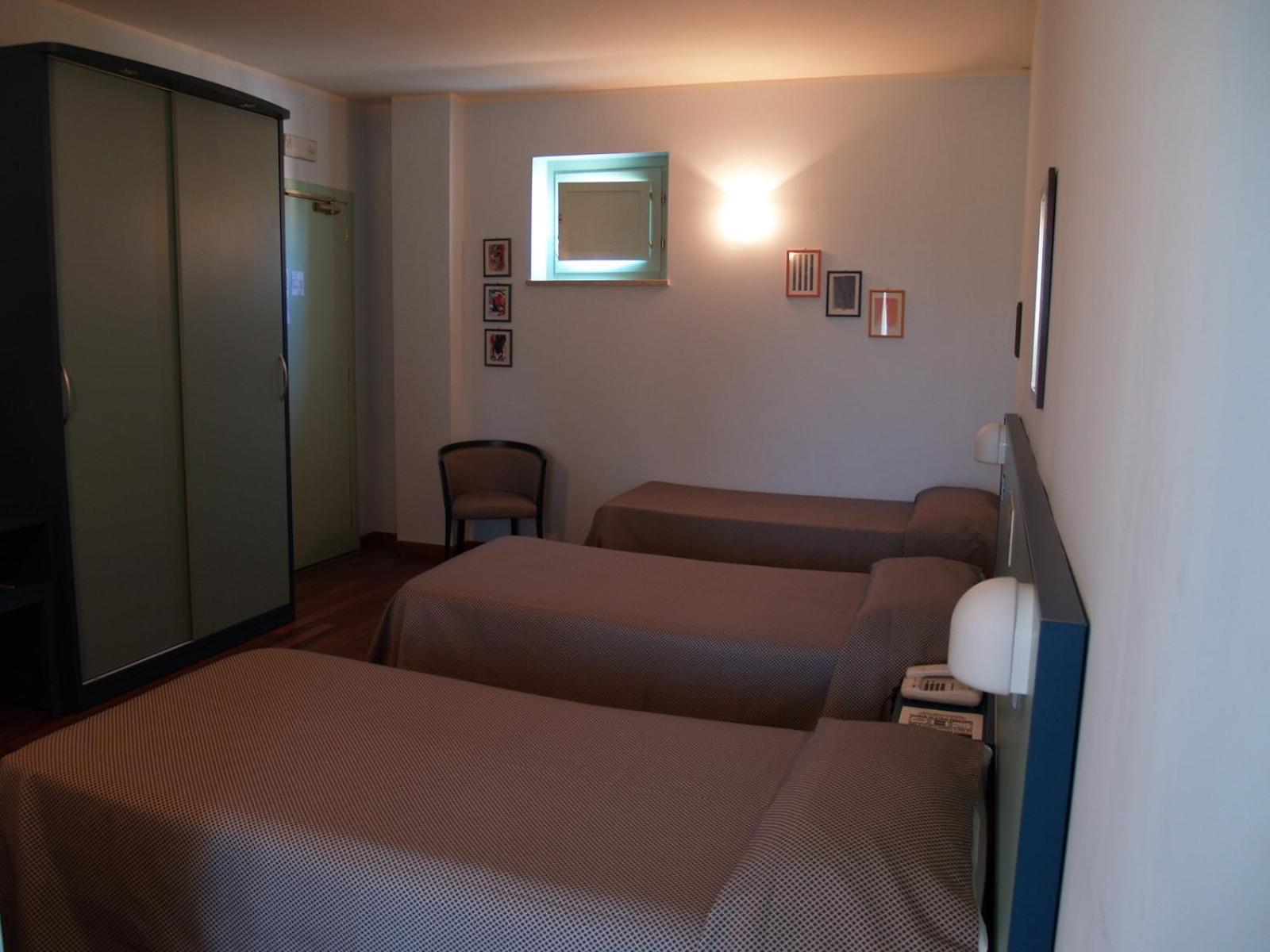 Deco Hotel Перуджа Екстериор снимка