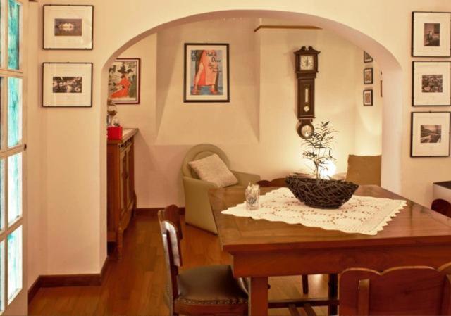 Deco Hotel Перуджа Екстериор снимка