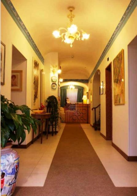 Deco Hotel Перуджа Екстериор снимка